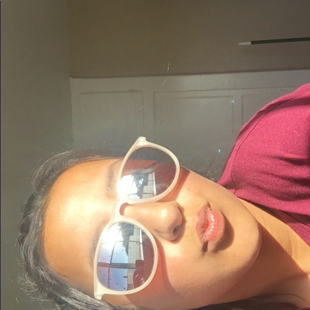 Rose gold sun glasses